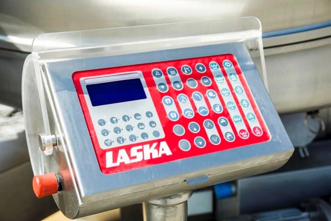 панели управления для куттеров Laska 